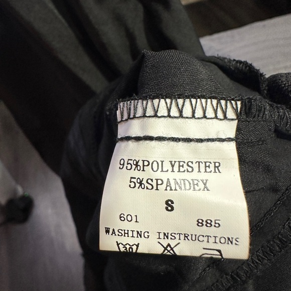 ECYANER Women's Elegant Sleeveless  Dress Backless Satin Backless Midi C… - Picture 10 of 12